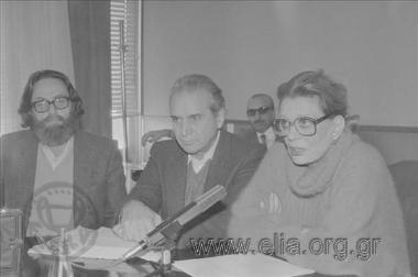 Συνέντευξη της υπουργού Πολιτισμού, Μελίνας Μερκούρη, σχετικά με το νεό νόμο για τον κινηματογράφο (13 Δεκεμβρίου). Αριστερά ο Παύλος Ζάννας, ιδρυτικό μέλος της Πανελλήνιας Ένωσης Κριτικών Κινηματογράφου.
