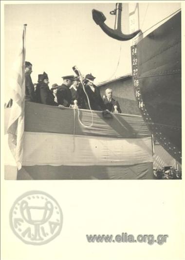 Ο Ιπποκράτης Παπαβασιλείου σε τελετή καθέλκυσης πλοίου.