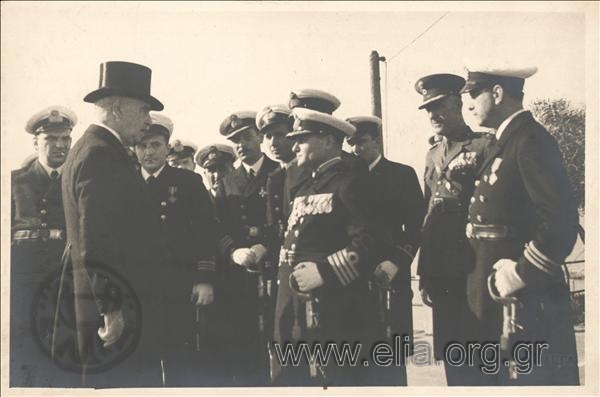 Ippokratis Papavasiliou and naval officers