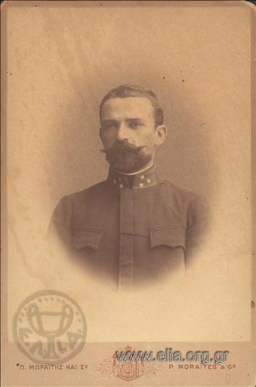 Στρατιωτικός.