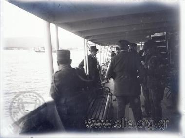 Ο Δημήτριος Γούναρης στην Αμφιτρίτη προς Μουδανιά.