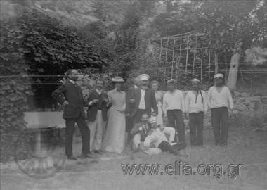 Οι Alexis Mlinarich, Monsieur Madame Schilling, Σ. Παπαρηγόπουλος, Ν. Σταυρίδης και Αναστ. Κυριακός σε εκδρομή.