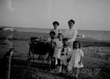 The children of Nikolaos Makkas and Nikolaos Emmanouil with Eleni and Maria Makka and Ioulia Emmanouil.