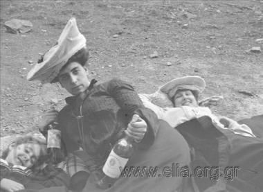 Pia Terenzio (Feraldi) and Tereza Mytaraki (Kapodistria).