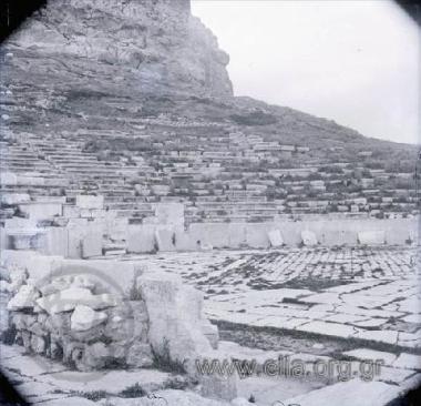 Το θέατρο του Διονύσου.