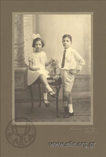 The portrait of Thiresia and Orestis Zarifis.