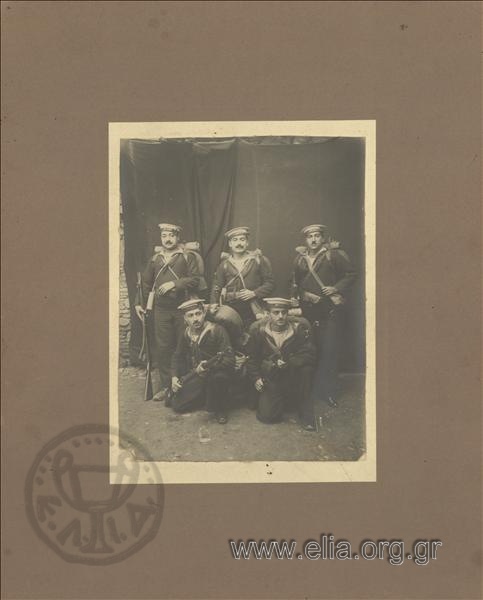 Sailors of the 9th company of the Moudania Marine Corps with soldier.