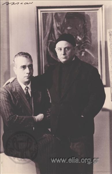 Ο Νίκος Καββαδίας (1910-1975) με τον Στρατή Τσίρκα.