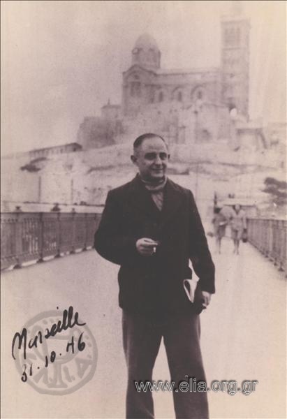 Ο Νίκος Καββαδίας (1910-1975) στη Μασσαλία.