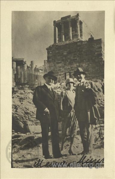 Alexandros Filadelfefs (1866-1955) in company at the Akropolis