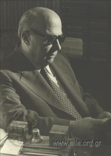 Πέτρος Χάρης (Ιωάννης Μαρμαριάδης) (1902-1998).