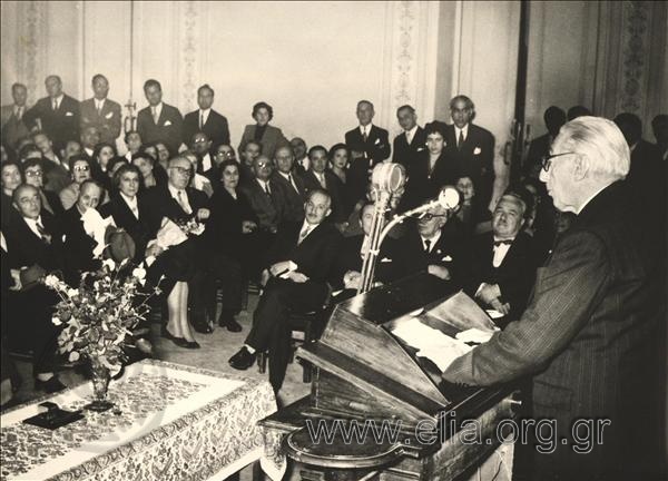 Dimitris Galanis speaKing at Parnassos Hall on an occasion held by the Greek -French Union