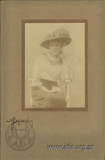 Portrait of a woman.