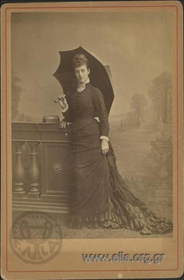 Portrait of a woman.