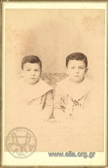 Δύο αγόρια.