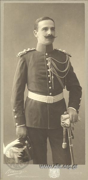 Ippokratis Papavassileiou in the garb of army staff (first lieutenant).