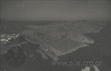 Τοπίο και μερική άποψη κατοικιών.