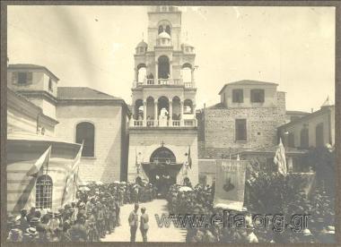 Greek  troops for the reception of Leonidas Paraskevopoulos (?), commander-in-chief of the Greek  occupation army in Smyrna