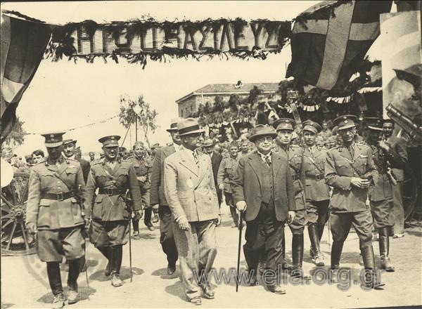 Ioannis Metaxas on a visit to an Artillery camp