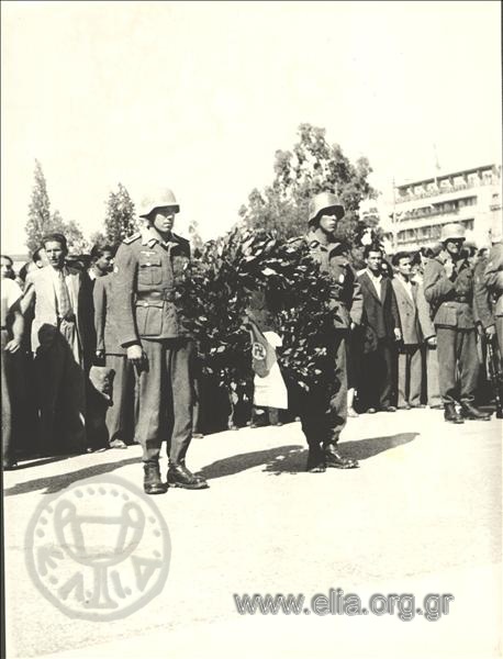Τελετή αποχώρησης των γερμανικών στρατευμάτων κατοχής από την Αθήνα, Οκτώβριος