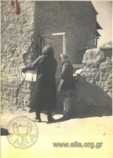 Παραλαβή ανθρωπιστικής βοήθειας UNRRA.