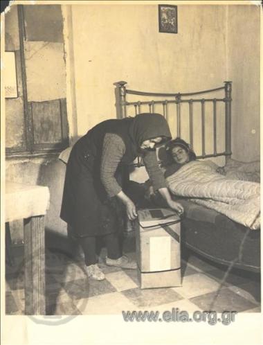 Παραλαβή ανθρωπιστικής βοήθειας UNRRA.