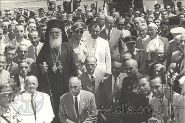 Ο υπουργός Εθνικής 'Αμυνας, Παναγιώτης Κανελλόπουλος, και οι υπουργοί Καραθόδωρος, Δημαράτος και Ψαρρός παρακολουθούν, με αντιπροσώπους απομάχων της πόλης, τελετή στο μνημείο της Μάχης του Κιλκίς.