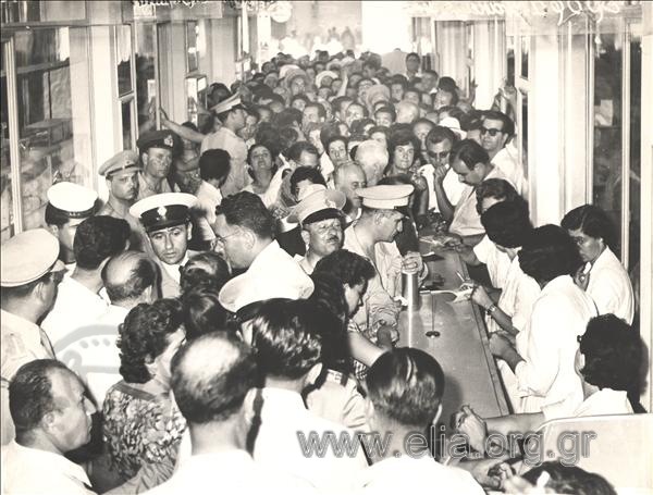 Crowd at a pharmacy buying the medicine for polio.
