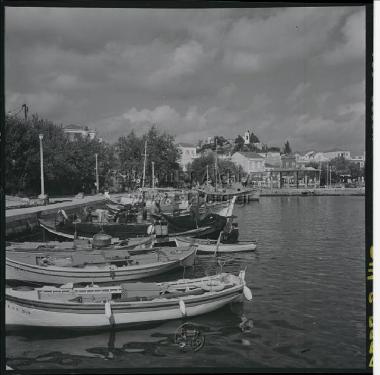 Σκιάθος, καΐκια στο λιμάνι.