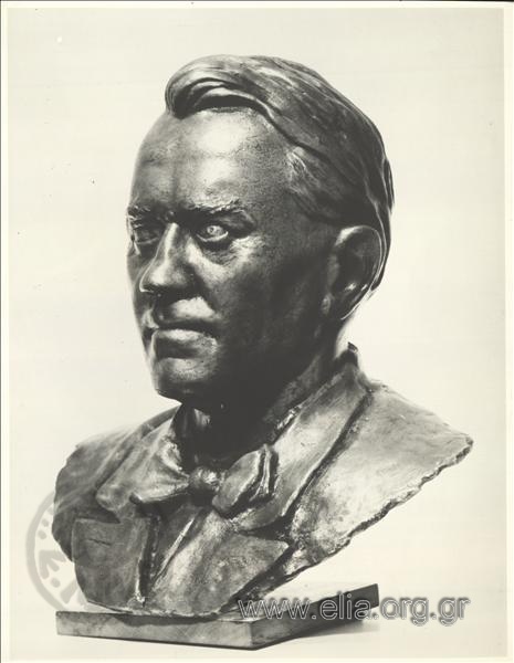 Bust of Alexander Fleming.