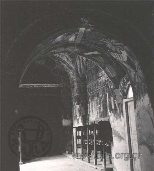 Μονή Δοχειαρίου, εσωτερικό ναού, στασίδια.