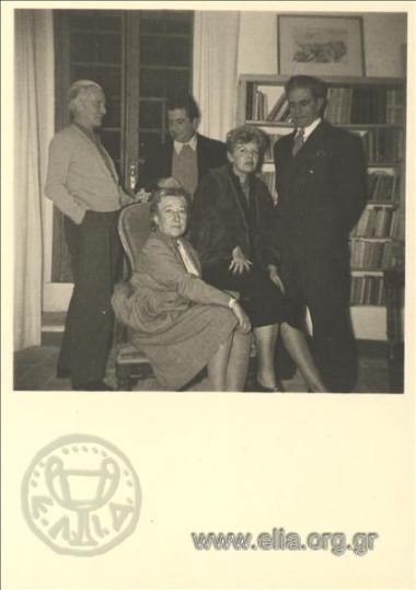 Ο Θράσος Καστανάκης, το ζεύγος  Romuald και Berthe  Dor de la Souchère και δύο άγνωστοι.