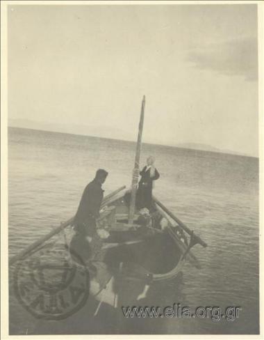 Boat with passengers steering a course, Rafina