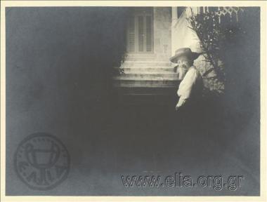 The nanny of Nikolas Kalas (1907-1988) in the garden of a residence, in Kephisia.