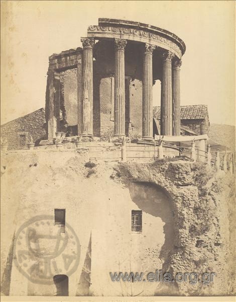 Ο ναός της Vesta (Εστία).