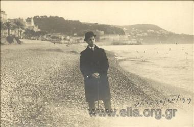 Portrait of Thrasos Kastanakis (1901-1967) near the sea.