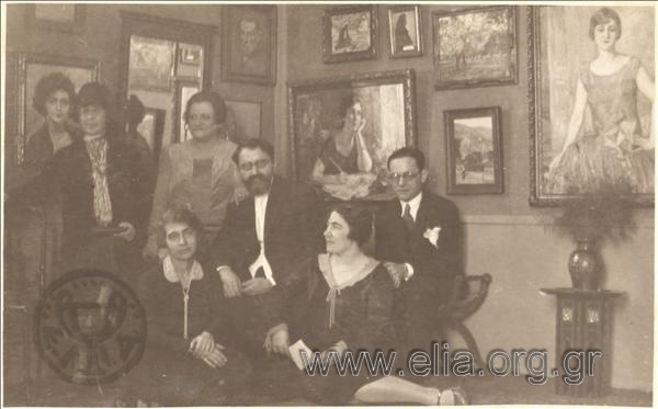 A group of friends at the residence of Thaleia Flora Karavia (Siatista 1871- Athens 1960).