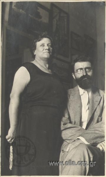 Η Θάλεια Φλωρά-Καραβία και ο σύζυγός της Νίκος Καραβίας, εκδότης της εφημερίδας Εφημερίς.