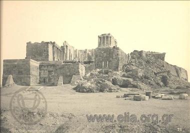 Τα Προπύλαια, πρόσοψη.