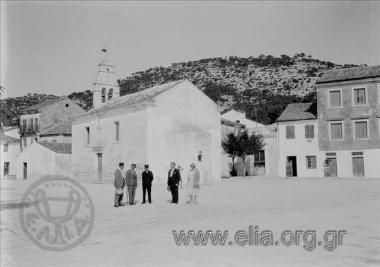 Παξοί. Η πλατεία.