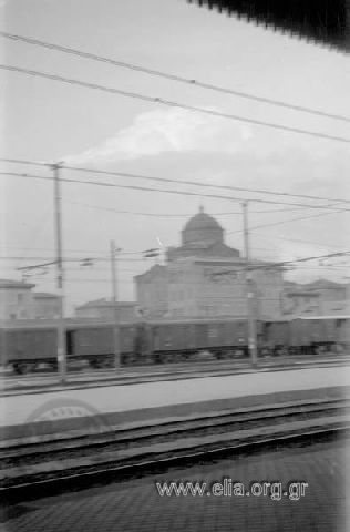 Εκδρομή Ιταλίας, 7-18 Απριλίου 1928, 287η εκδρομή Οδοιπορικού συλλόγου. Ο σιδηροδρομικός σταθμός της Bologna.