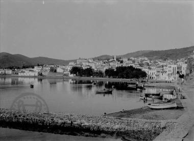 Άποψη του λιμανιού.