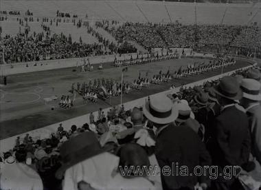 20 Μαΐου. Εορτασμός στο Στάδιο της αναβίωσης των Ολυμπιακών αγώνων.
