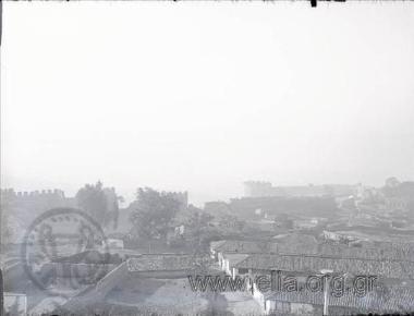 Στην Άνω Πόλη.