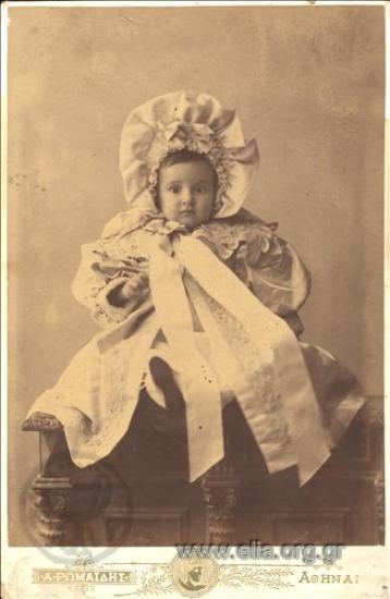 Η Ελένη Γ. Λεβίδη, μωρό.