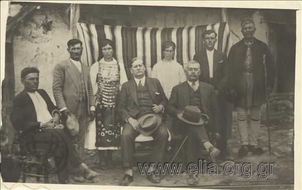 Gerasimos V. Vasiliadis and a family of villagers from Lokrida (?)