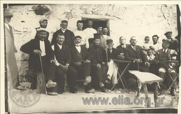 Gerasimos V. Vasiliadis with inhabitants from the village of Zelio on the day of the general elections (?)