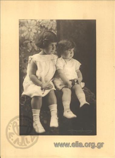 Πορτραίτο δύο μικρών κοριτσιών.