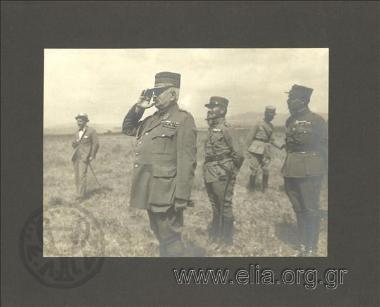 Commander-in-Chief of the Greek  occupation army in Smyrna Leonidas Paraskevopoulos talking with his aid-de-camp Michail Vyzas