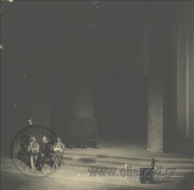 William Shakespeare, «Άμλετ» («The Tragedy of Hamlet, Prince of Denmark»).